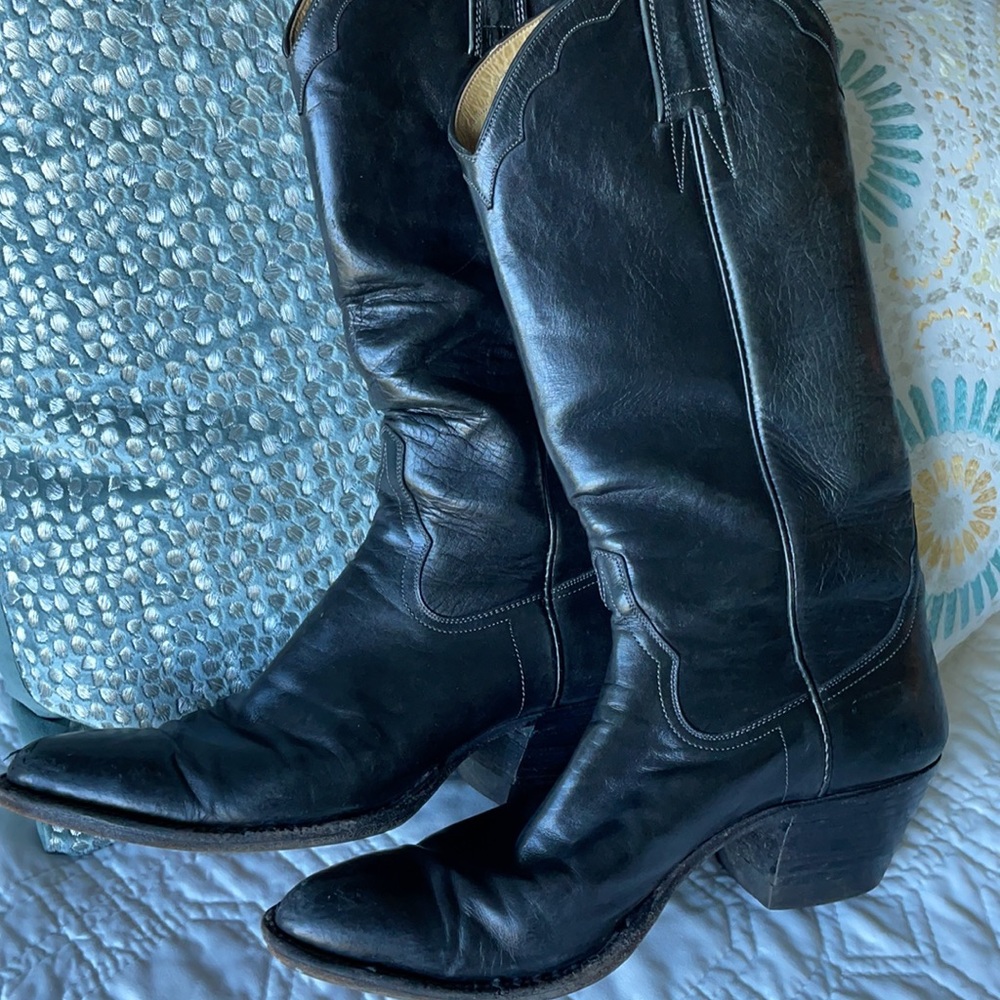 Real Cowboy Boots. Solid Black real leather